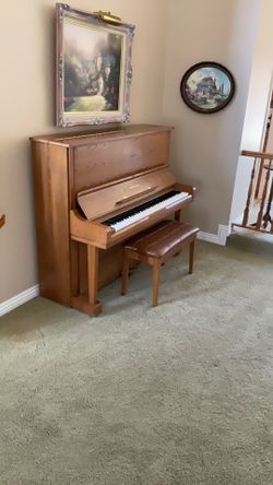 1990 Schafer&Sons Piano (Oak Finish) 49”