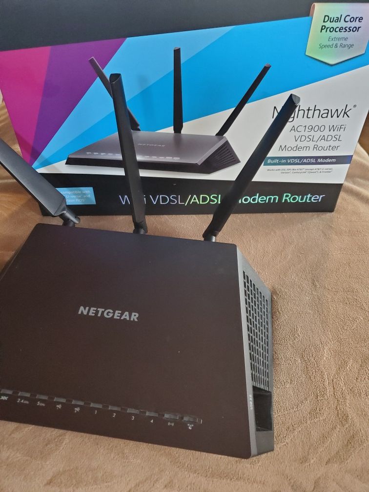 Netgear Nighthawk AC1900 Modem Router