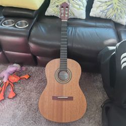 Signature Series Classical Acoustic Guitar 
