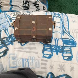 Little Old Wooden Box 5 Dollars 