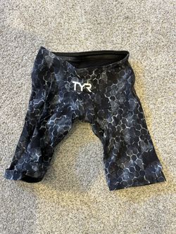 TYR Avictor - Size 22