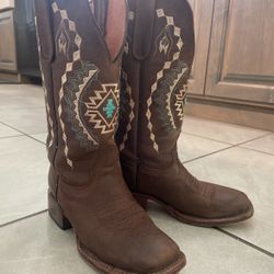 Tanner Mark cowboy Boots