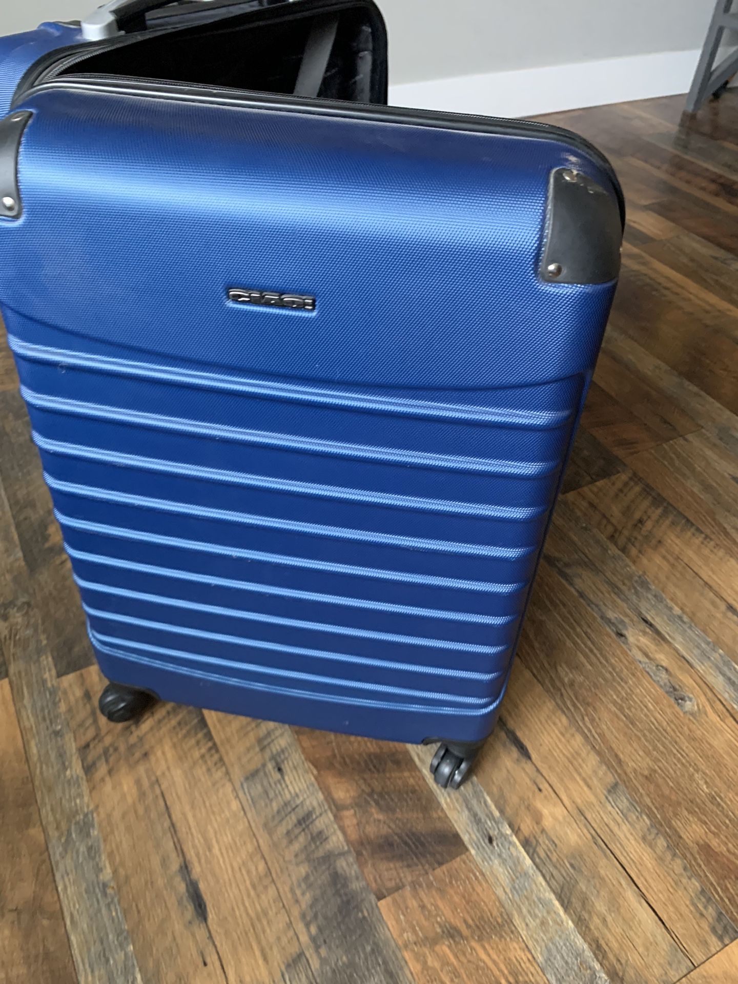 Large Suitcase 