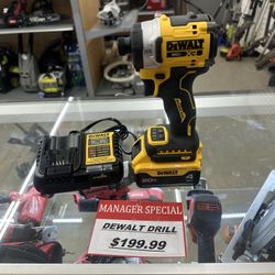 DeWalt Drill With Battery And Charger 