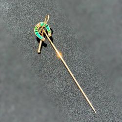 Vintage Jewelry 14k rose gold Jade 0.70CTW horseshoe knot stick pin