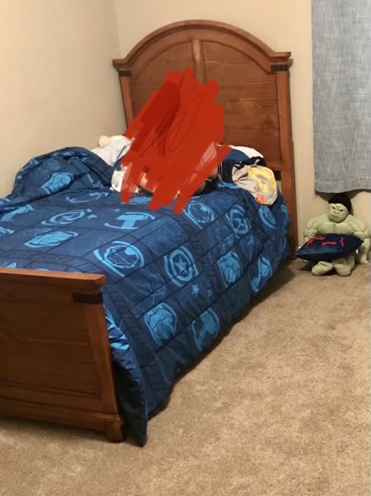 TWIN Size frame, box spring and mattress Set