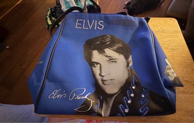 Large purse or tote bag.
