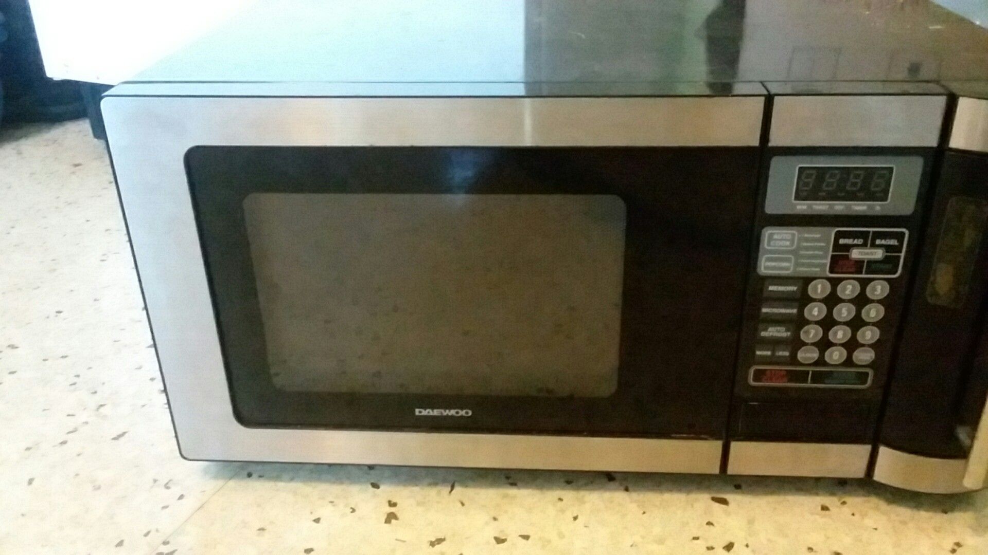 Daewoo microwave/toaster combo