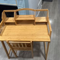 Kid’s Size adjustable Desk 