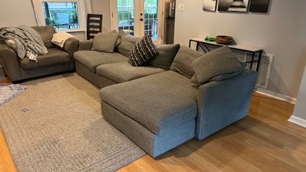 Crate and Barrel Lounge Sofa with Chaise