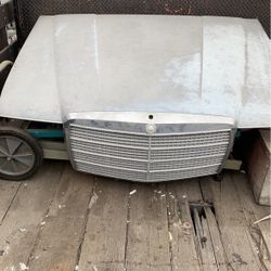 Mercedes Parts Front And Back  Hoods 