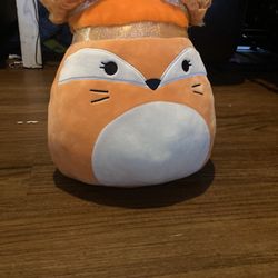 Medium Fox Squish Mellow