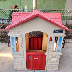 Little Tikes Playhouse