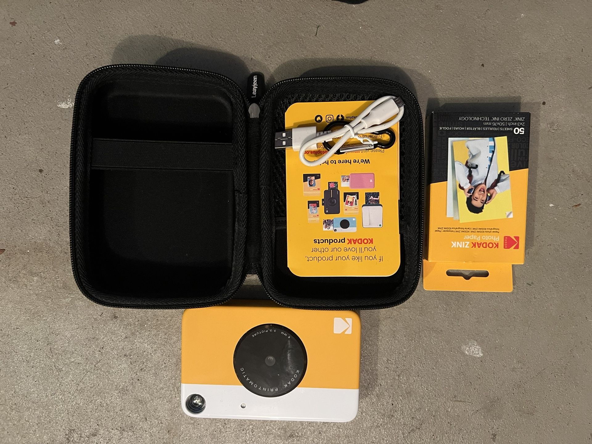 Instant Camera