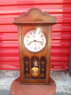 Vintage Wooden Pendulum Wall Clock