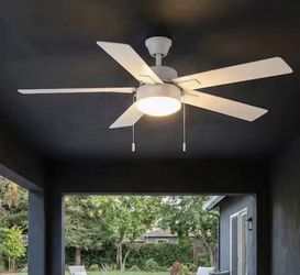 Hampton Bay 52 in. Corwin Indoor/Outdoor Matte White LED Ceiling Fan with Light Kit