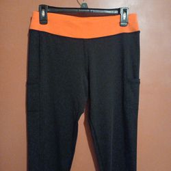 Womens NEW Size Large, Black & Neon Orange Work Out With Pockets**