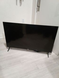 40" Hiro•Roku Smart TV