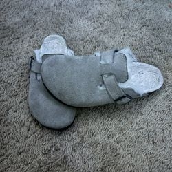 Fluffy Birkenstocks Men 4 ,Ladies 6