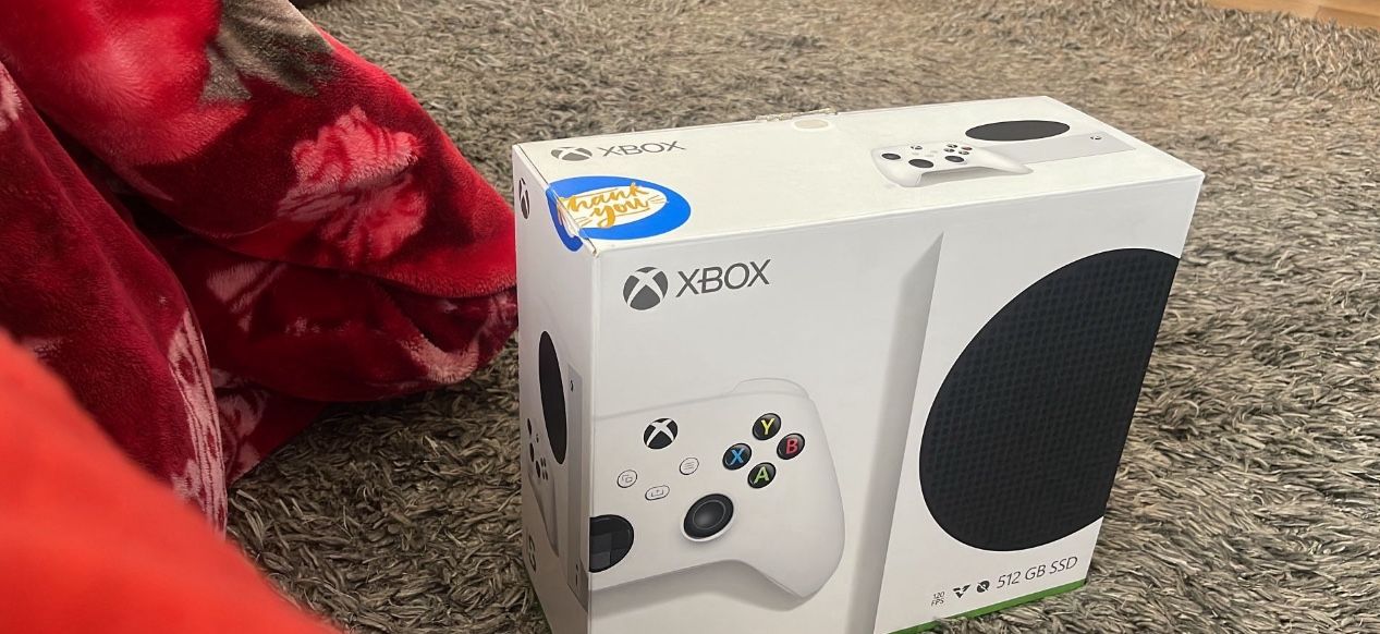 Xbox Series S Brand New Used Once 