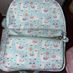 Selling 5 Cute Little Bags 