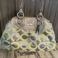 Coach Purse And Wallet for Sale in Los Angeles, CA - OfferUp