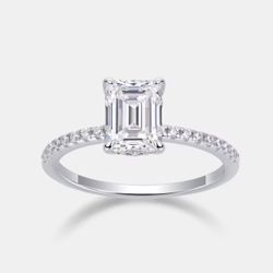 Moissanite Ring 