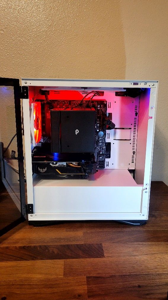 White Gaming PC Ryzen 5 5500, ASUS 1650 OC, 32GB DDR4