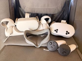Meta Quest VR Bundle - Quest 3 512GB + Quest 2 128GB + Charging Dock + Accessories