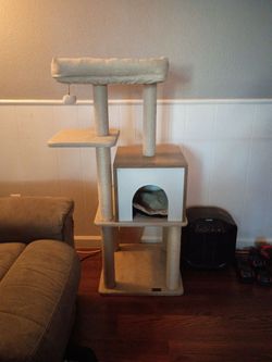 Cat tree