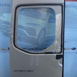 19-24 MERCEDES SPRINTER BACK LEFT DOOR 