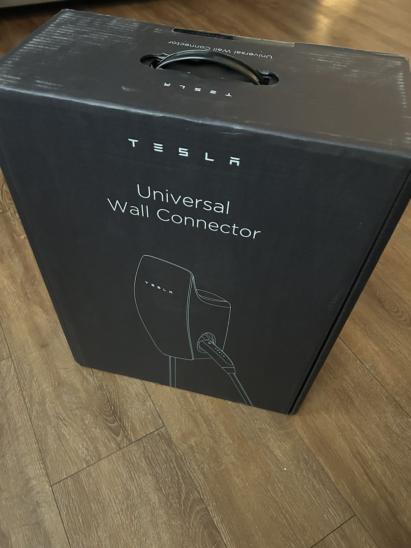Tesla Universal Charger