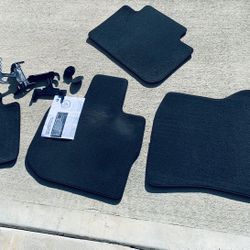 BMW Carpeted Floor Mats - Black ( Set of 4)