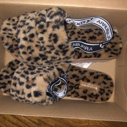 new in box Koolaburra By UGG Women's multi Slides cheetah print size 9