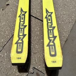 Pair Of Rossignol Dualtec ENERGY Nine 6 Skis