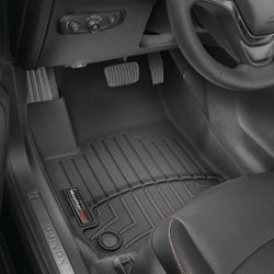 Black Front FloorLiner Vinyl Floors/Ford/F-250/F-350/F-450/F-550/2017 + Vinyl Floor Only, Regular Cab, No Floor Shifter