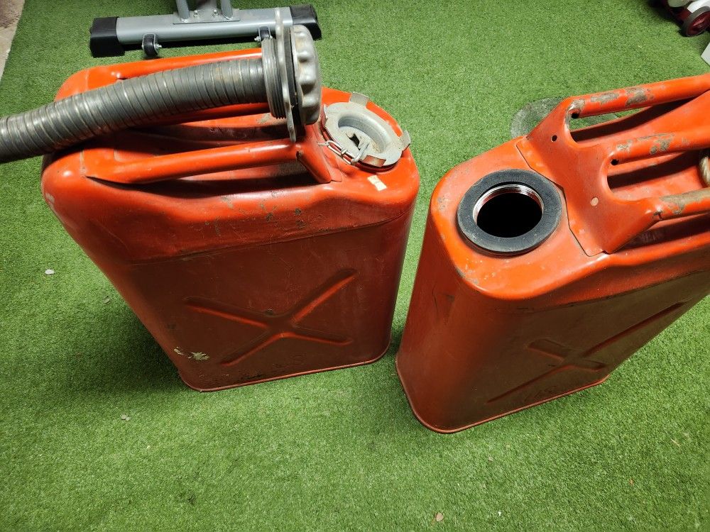 5 Gallon Vintage Jurry Cans