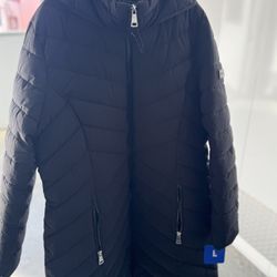 DKNY Women’s Walker Coat- Black