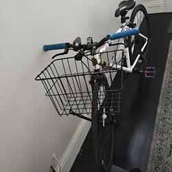 White Harper Fixie Bike