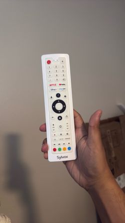 SYLVOX 15.6" Under Cabinet Smart TV – basically new
