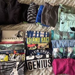 Boys Size 4 Clothes $25 (23 Pieces)