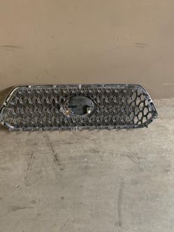 Toyota Tacoma Grill || Parilla