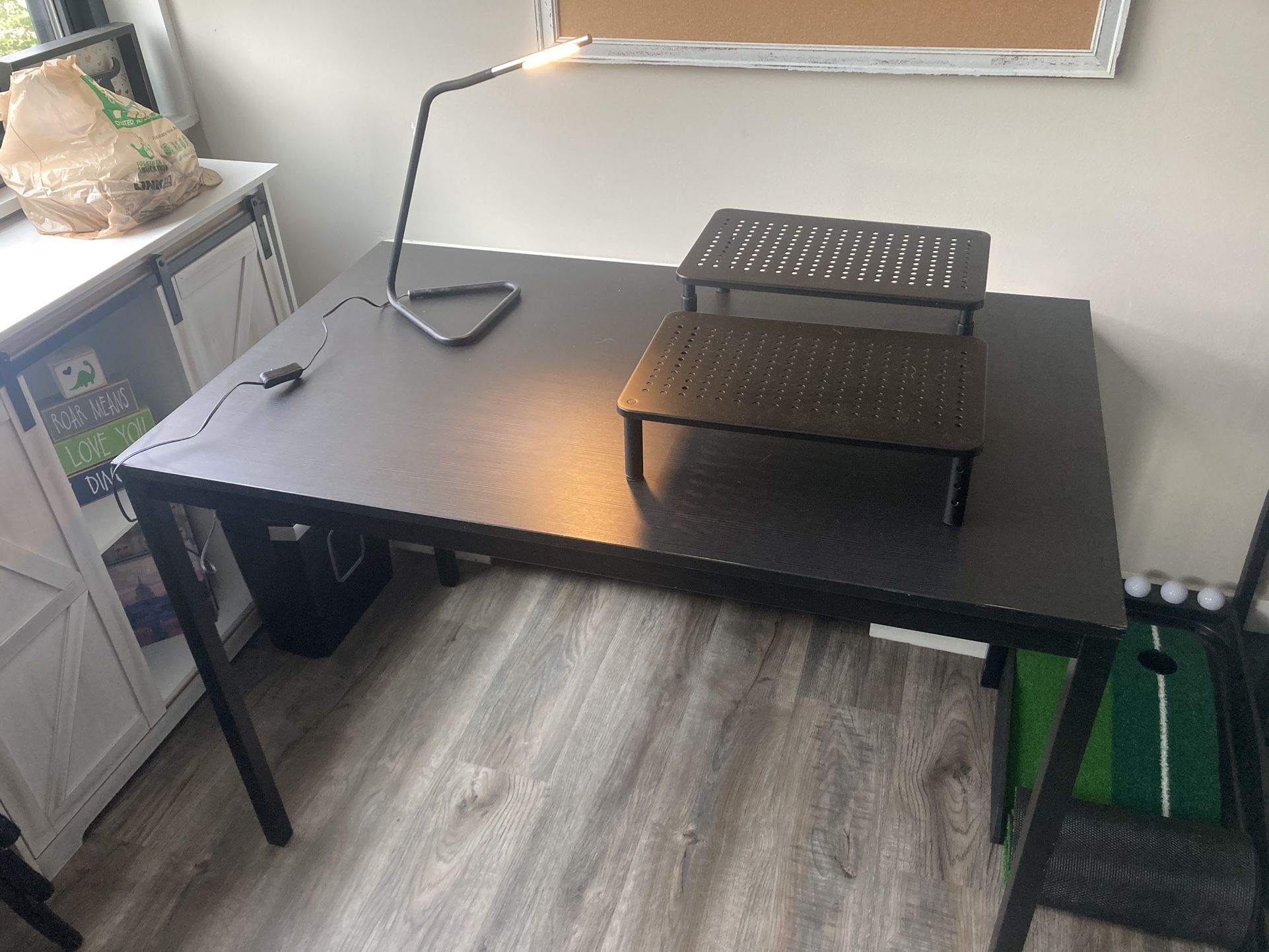 IKEA TÄRENDÖ Desk With Free Lamp and 2 Monitor Risers, Black, 43 1/4x26 3/8