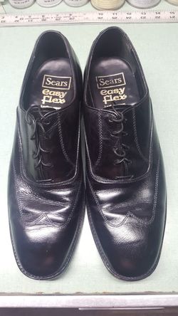 Men's dress shoes