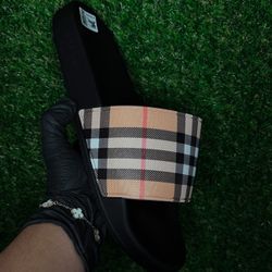 Burberry Slides 