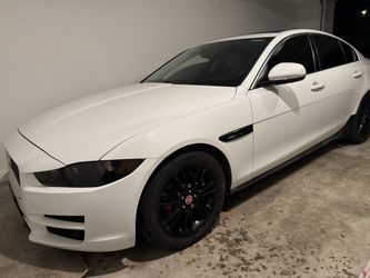 2018 Jaguar XE
