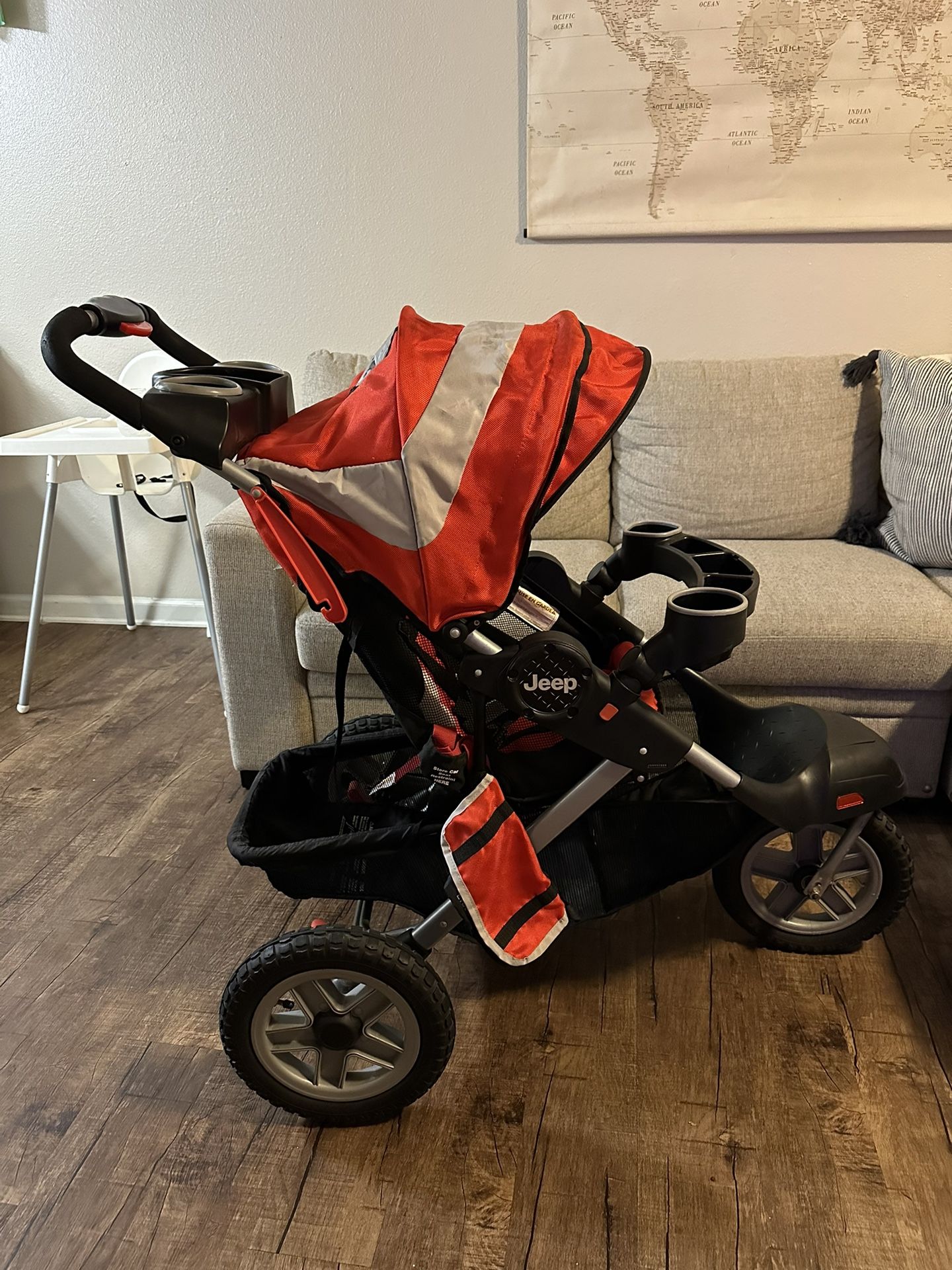 Jeep Jogger Stroller for Sale in Fontana CA OfferUp