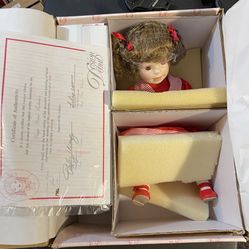  Design Debut Collection Porcelain & Cloth Doll 14" Janie