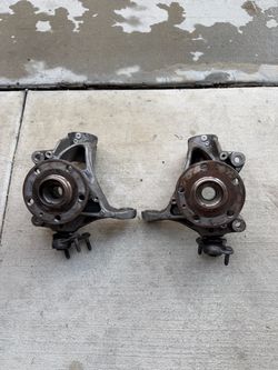 Golf R MK7.5 Front Knuckles, Pair, 25k Miles, Fits TTS Brake Swap