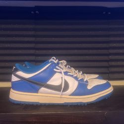 Dunk low golf shoe.